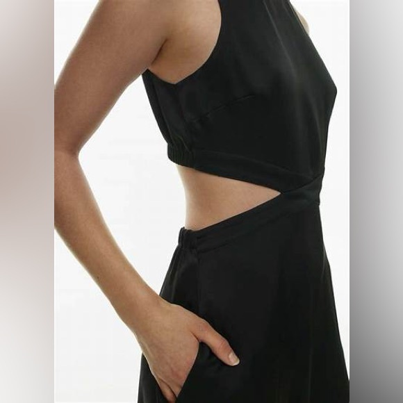 Aritzia Cella Satin Dress - Picture 2 of 12